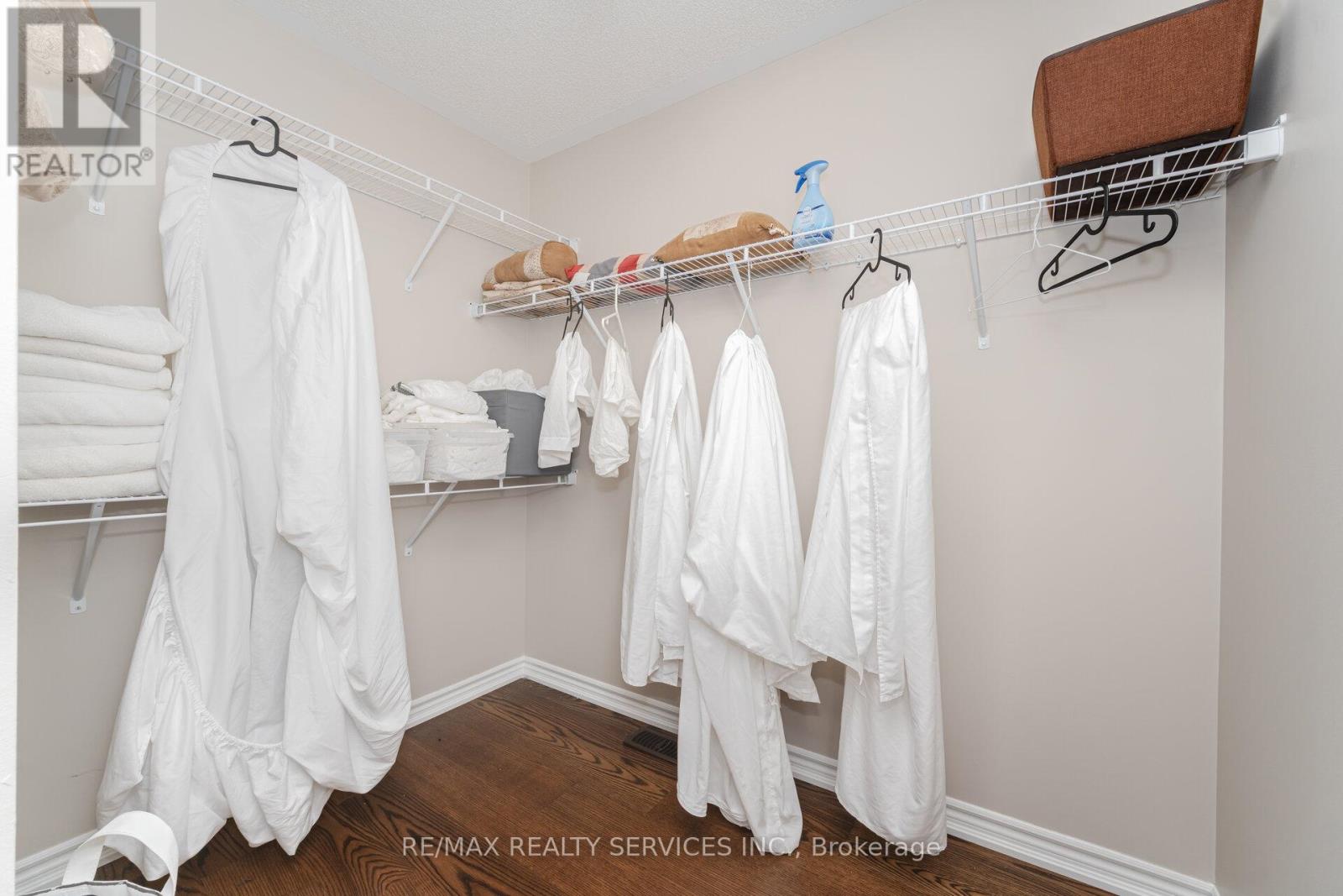 94 Newhouse Boulevard, Caledon, Ontario  L7C 4E4 - Photo 32 - W12524986