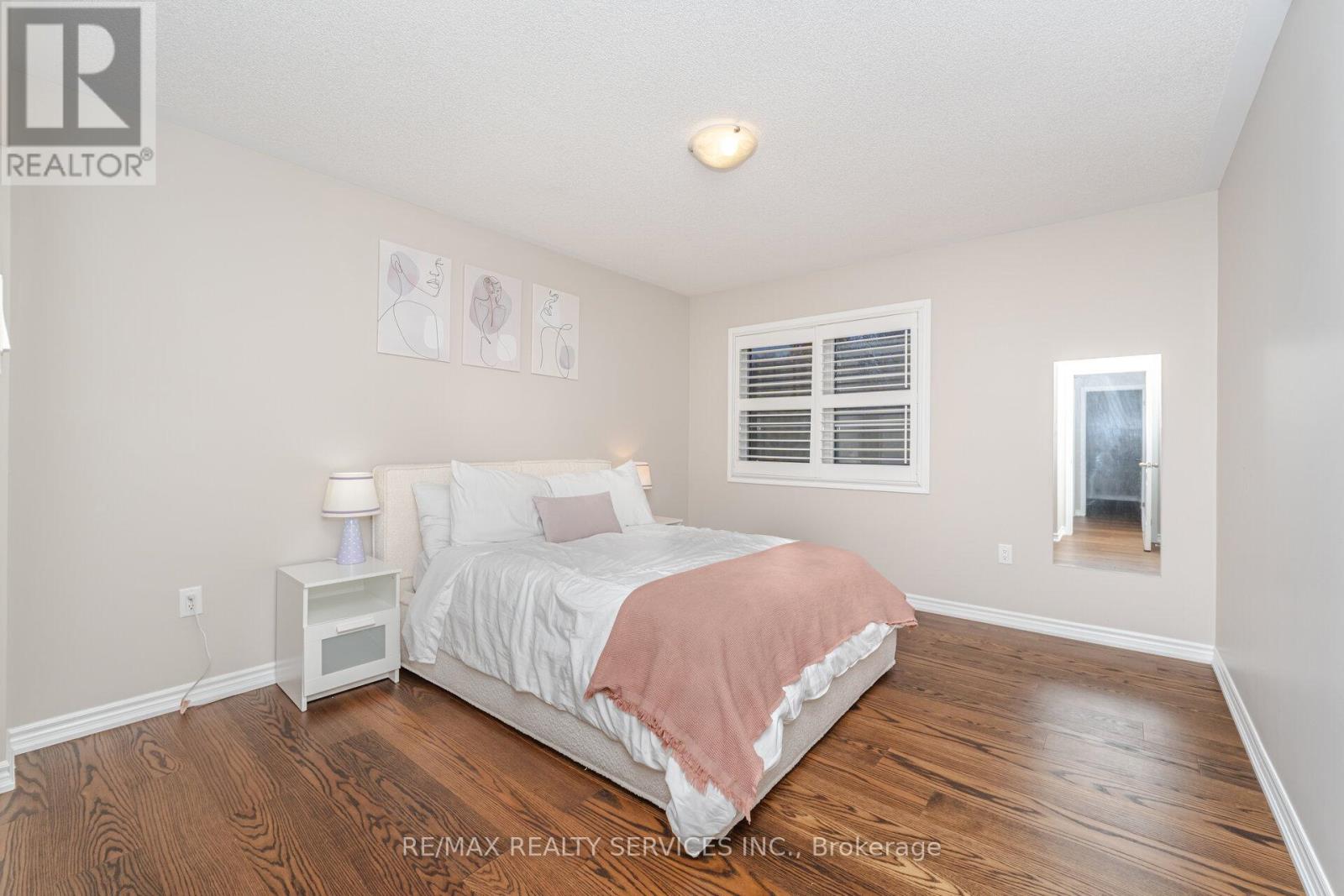 94 Newhouse Boulevard, Caledon, Ontario  L7C 4E4 - Photo 38 - W12524986