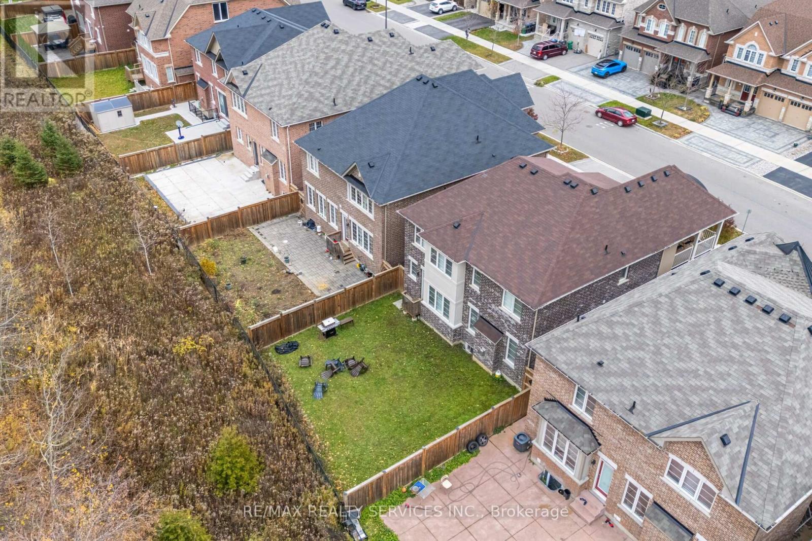 94 Newhouse Boulevard, Caledon, Ontario  L7C 4E4 - Photo 48 - W12524986