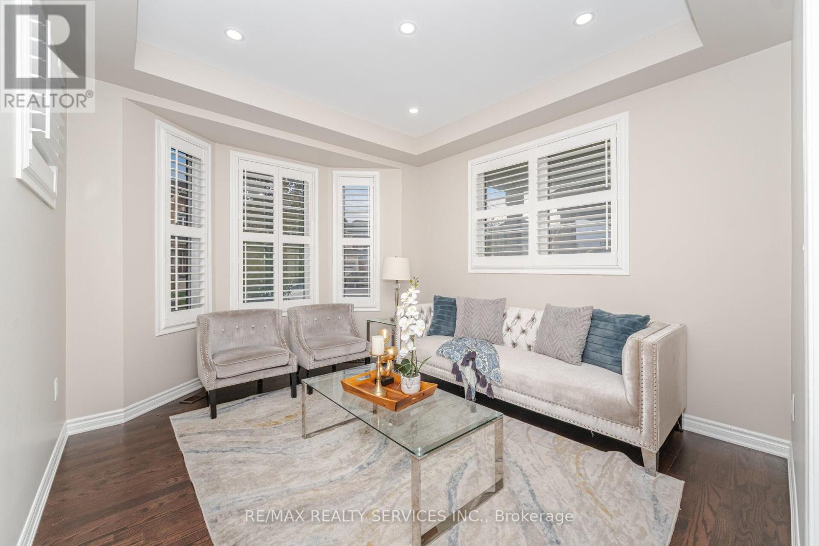 94 Newhouse Boulevard, Caledon, Ontario  L7C 4E4 - Photo 9 - W12524986