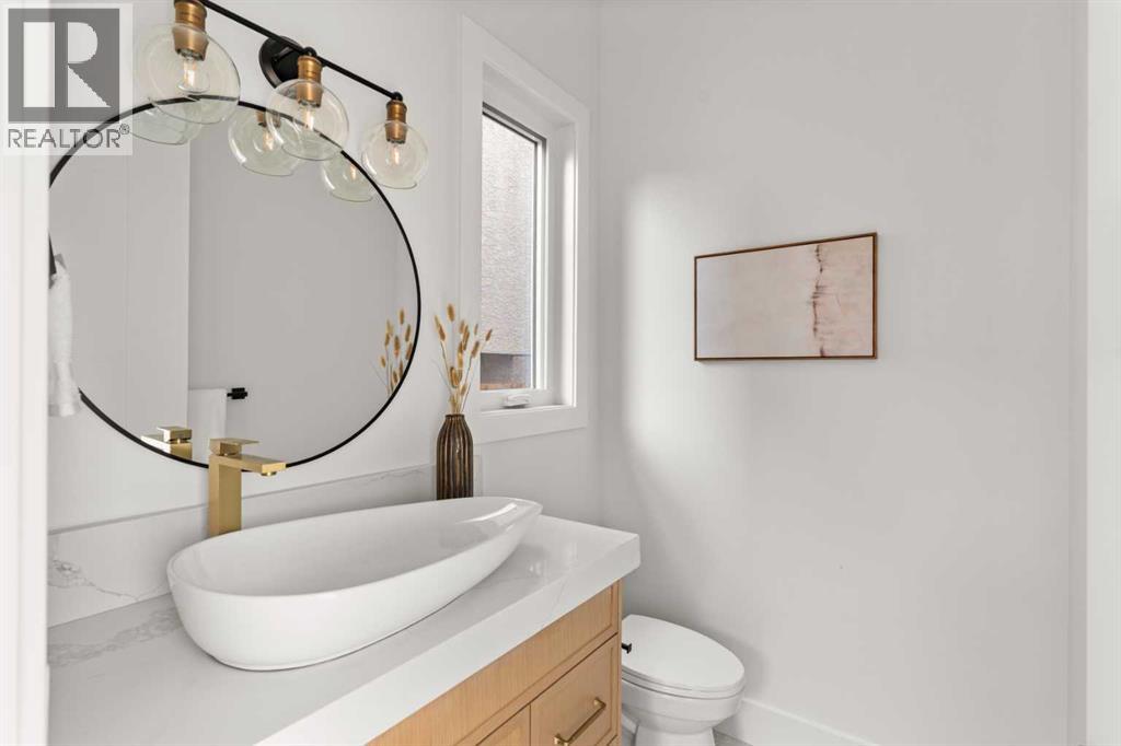 1623 21 Avenue Nw, Calgary, Alberta  T2M 1M2 - Photo 11 - A2266349