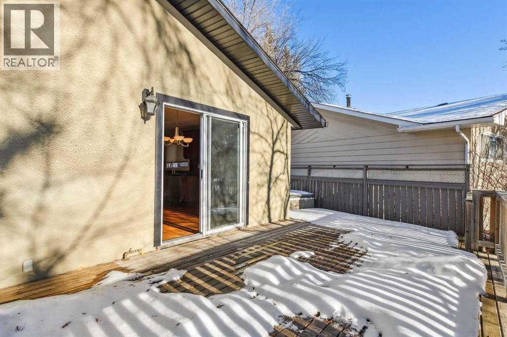 6003 Lacombe Way Sw, Calgary, Alberta  T3E 5T4 - Photo 34 - A2184346