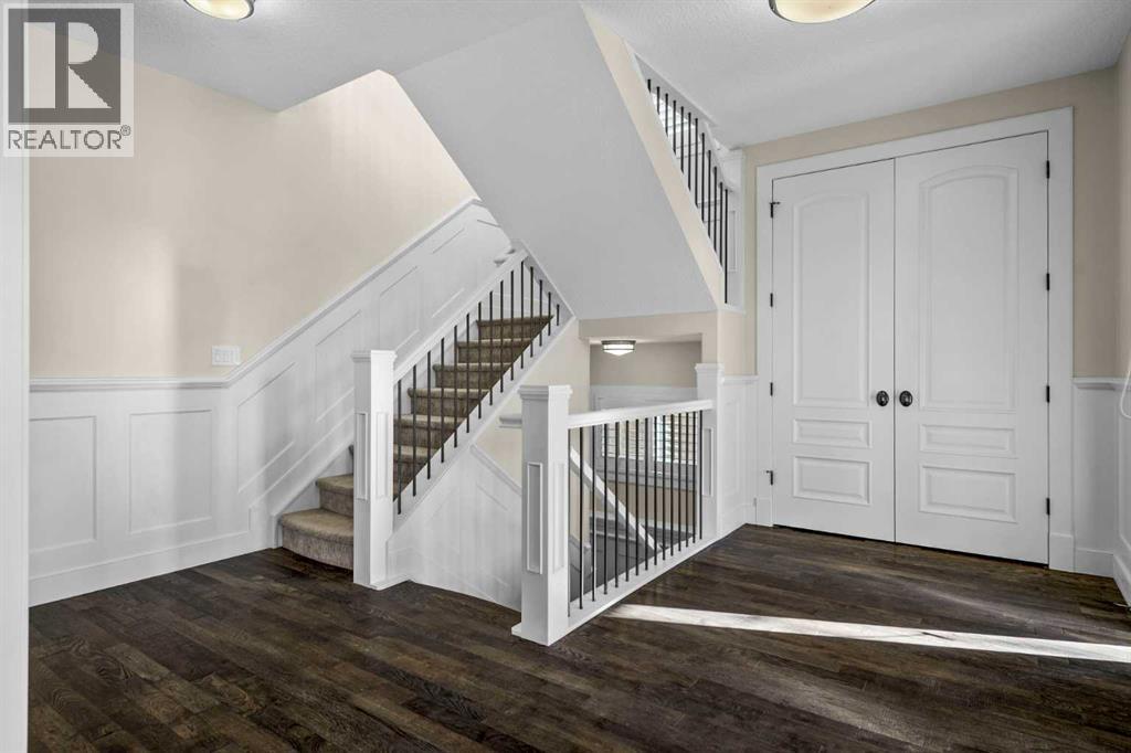 Property at 10 Cooperstown Court SW image 5