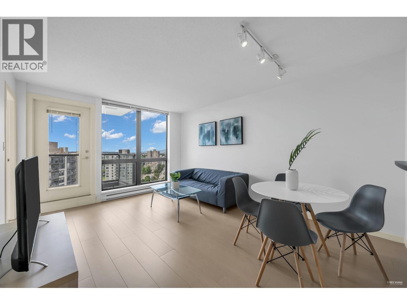 2008 3663 Crowley Drive, Vancouver, British Columbia V5R 6H4 - Photo 5 - R3060252