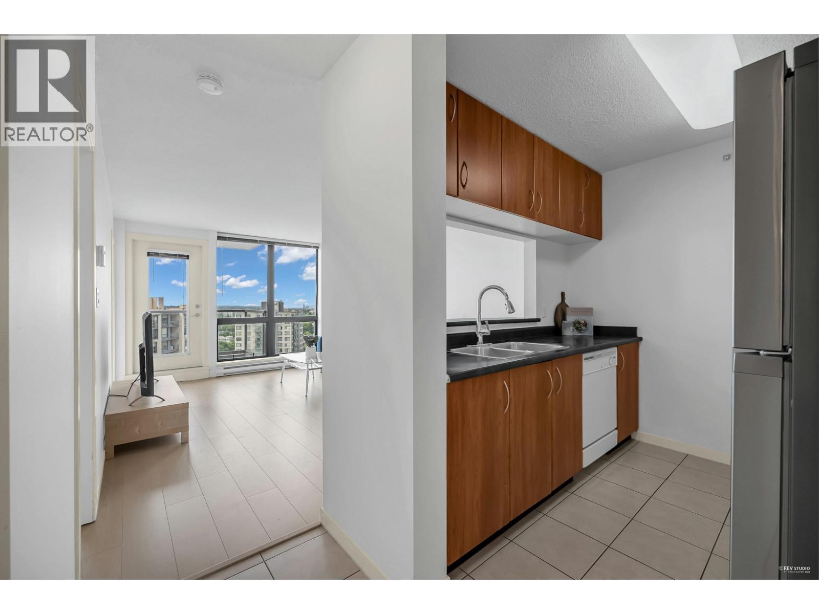 2008 3663 Crowley Drive, Vancouver, British Columbia V5R 6H4 - Photo 7 - R3060252