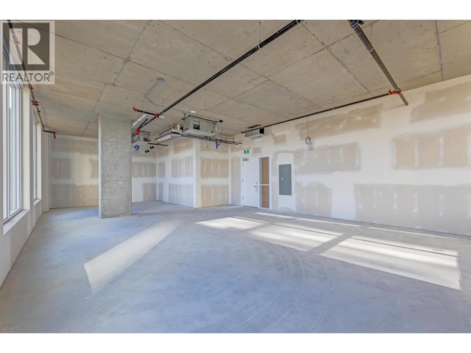 1105 2992 Glen Drive, Coquitlam, British Columbia  V3B 0A3 - Photo 7 - C8070317