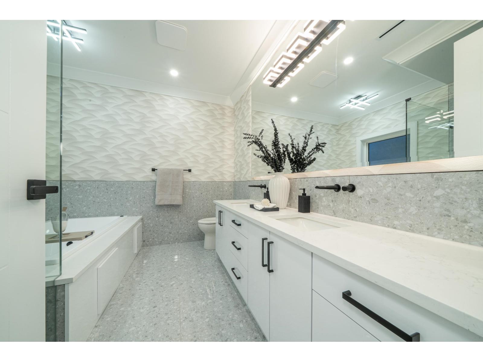 2096 Bowler Drive, Surrey, British Columbia V4A 5A3 - Photo 25 - R3065888