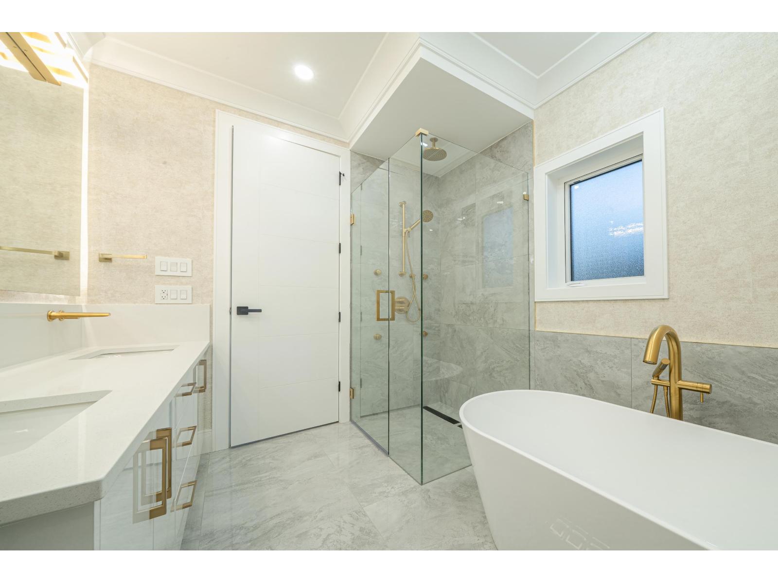 2096 Bowler Drive, Surrey, British Columbia V4A 5A3 - Photo 32 - R3065888