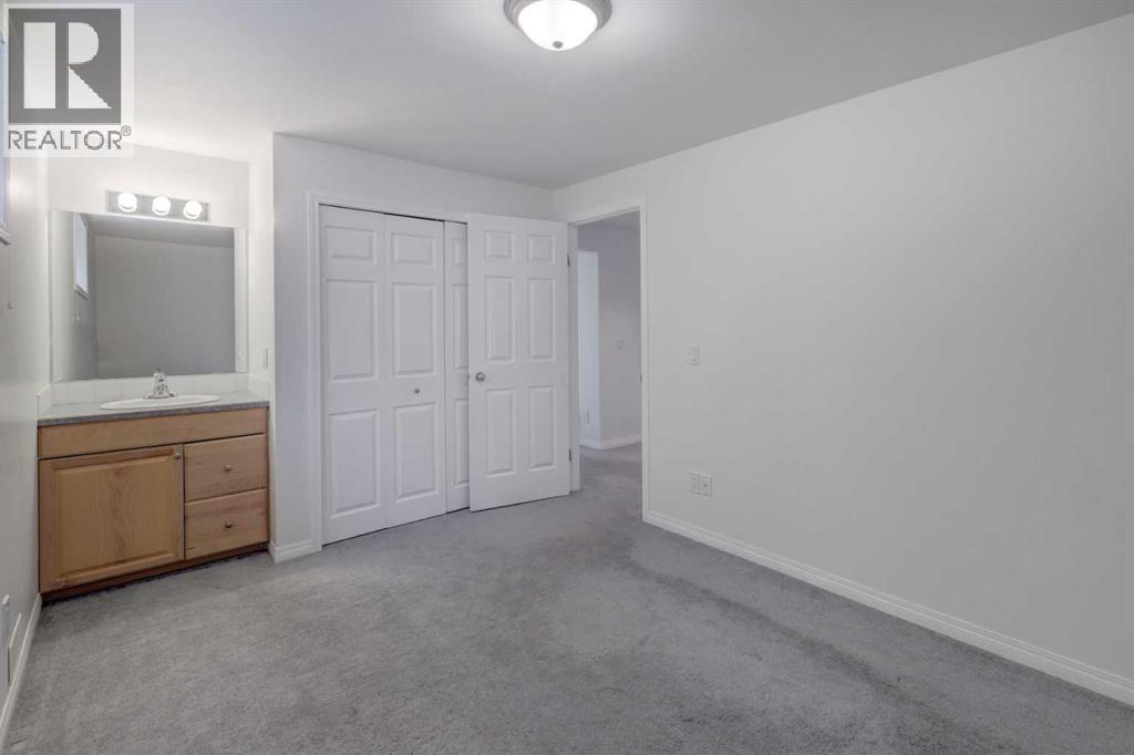 160 Rockywood Park Nw, Calgary, Alberta  T3G 5S1 - Photo 33 - A2263424