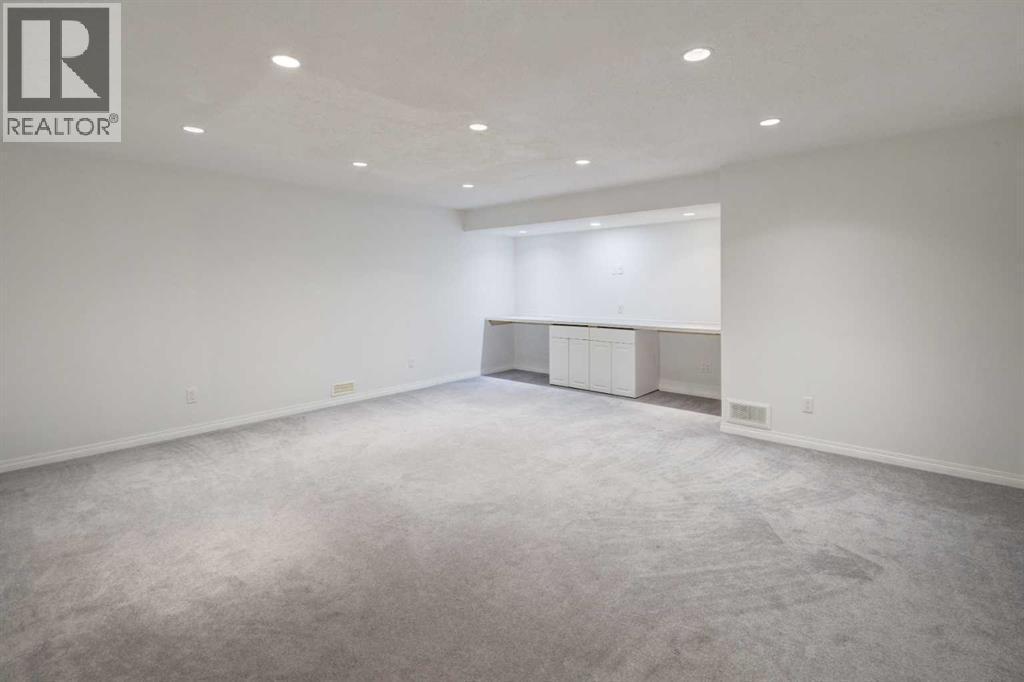 160 Rockywood Park Nw, Calgary, Alberta  T3G 5S1 - Photo 29 - A2263424