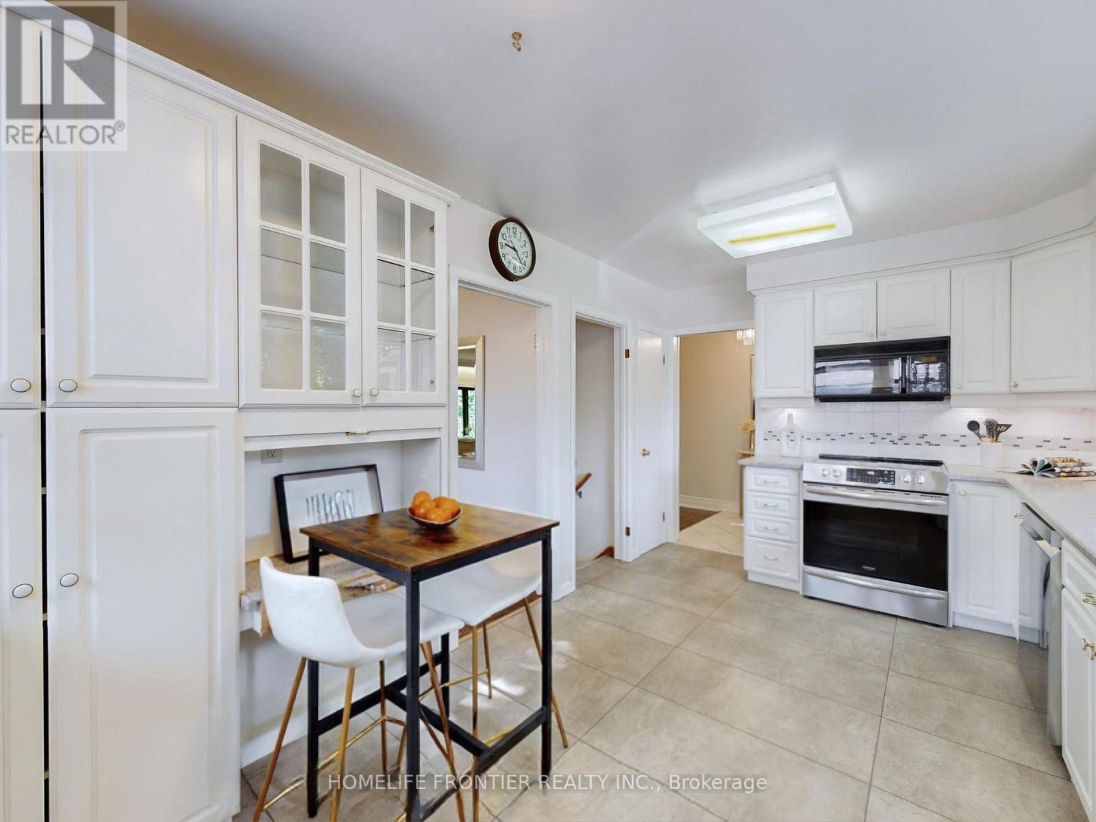 Upper - 52 Landfair Crescent, Toronto, Ontario  M1J 3A7 - Photo 13 - E12524990