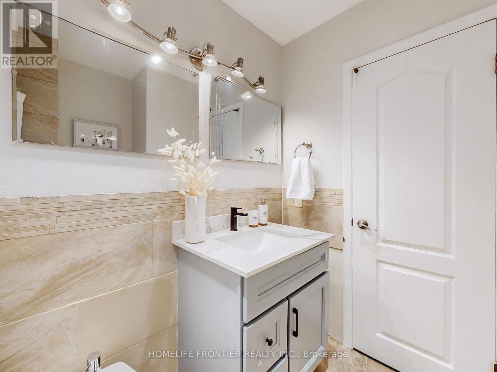 Upper - 52 Landfair Crescent, Toronto, Ontario  M1J 3A7 - Photo 21 - E12524990