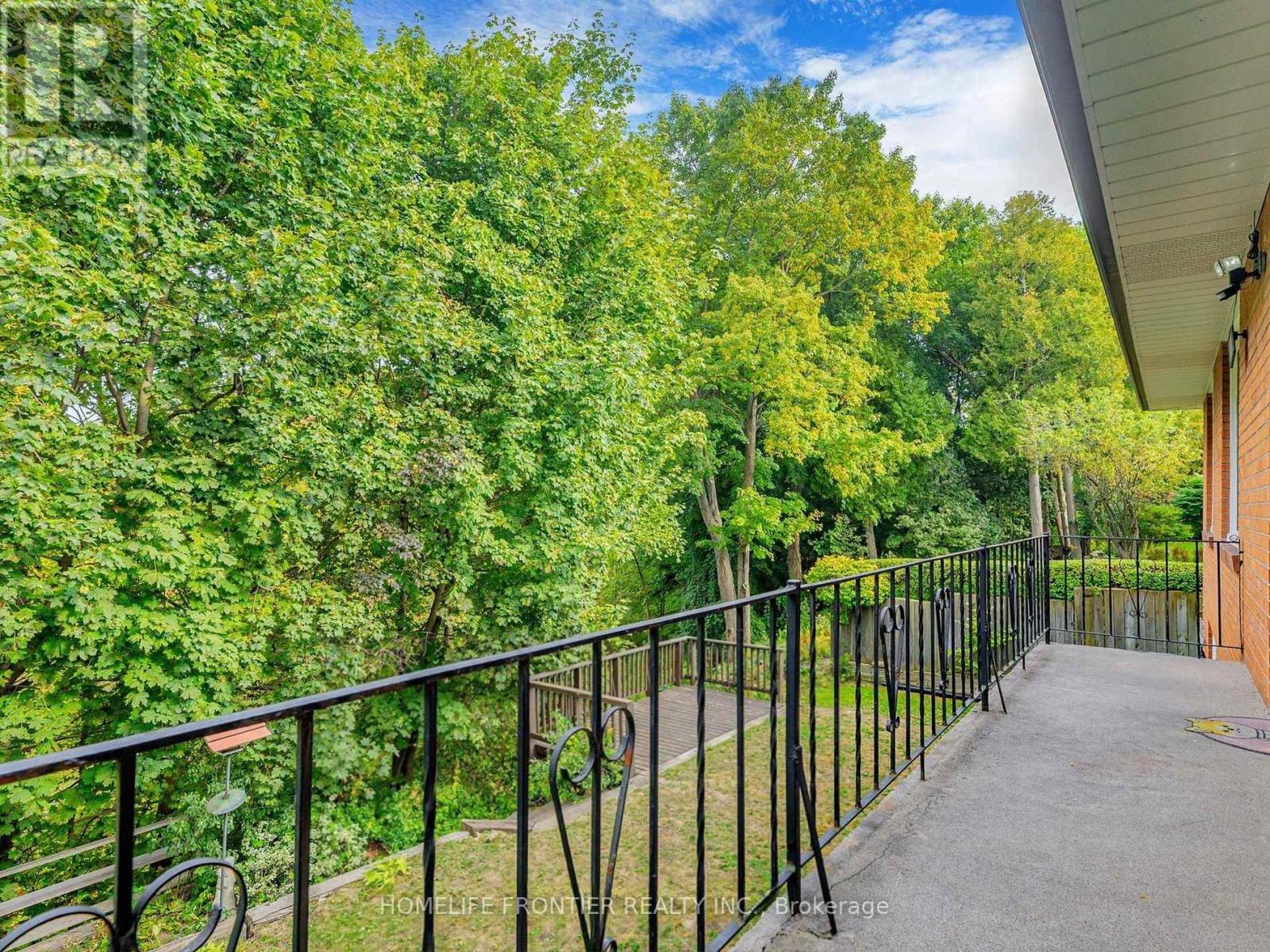 Upper - 52 Landfair Crescent, Toronto, Ontario  M1J 3A7 - Photo 6 - E12524990