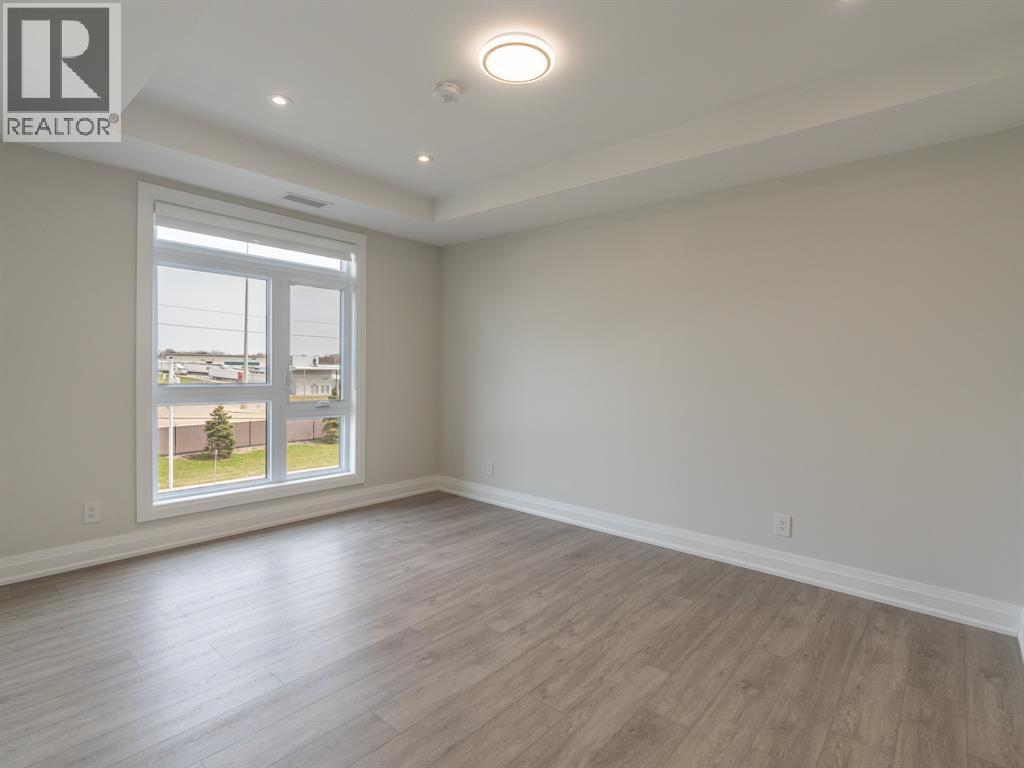 1540 Venetian Boulevard Unit# 306, Point Edward photo 11