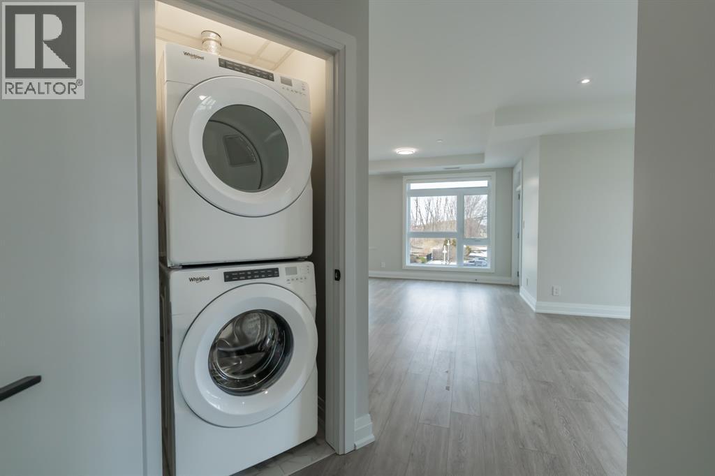 1540 Venetian Boulevard Unit# 306, Point Edward photo 14