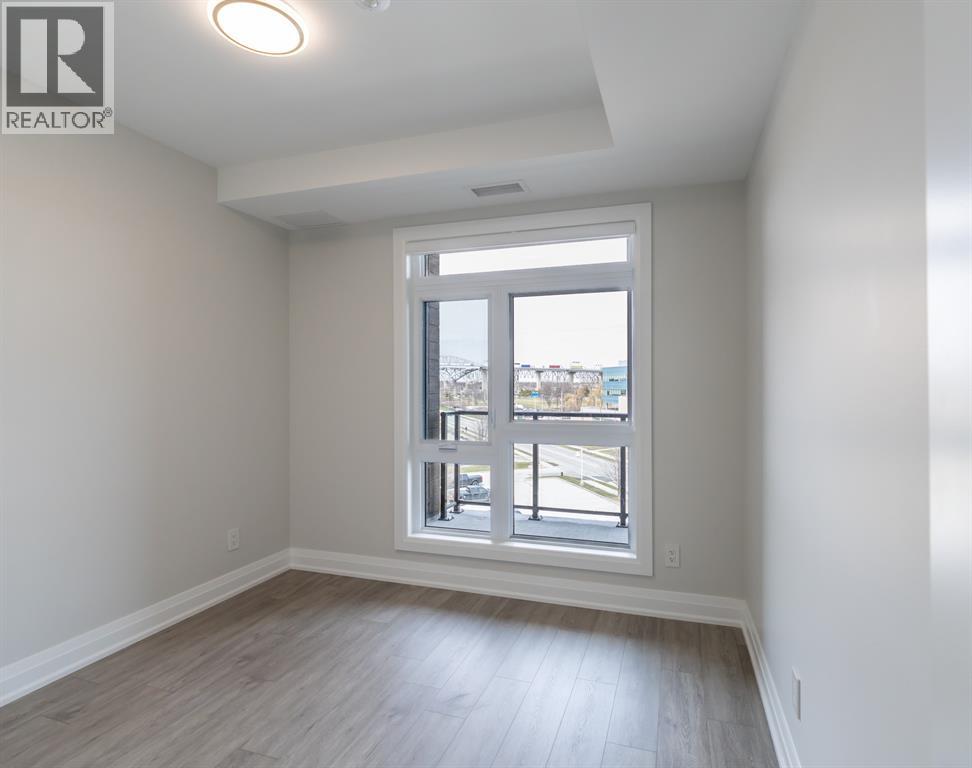 1540 Venetian Boulevard Unit# 306, Point Edward photo 3
