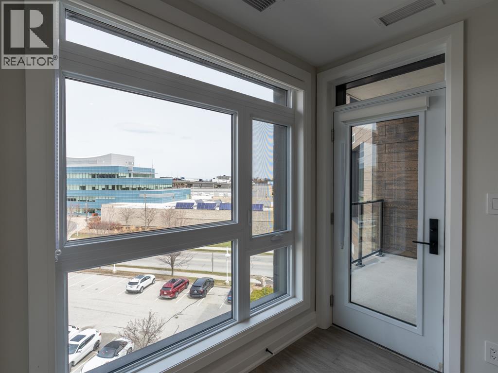 1540 Venetian Boulevard Unit# 306, Point Edward photo 5