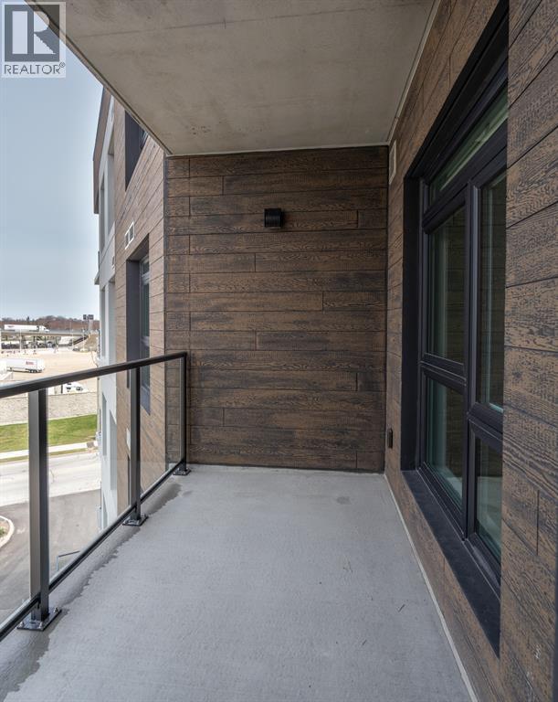 1540 Venetian Boulevard Unit# 306, Point Edward photo 6