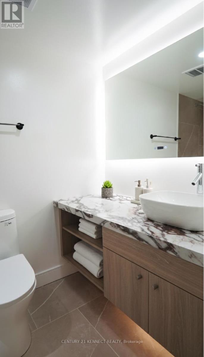 1601 - 3170 Kirwin Avenue S, Mississauga, Ontario  L5A 3R1 - Photo 17 - W12524284