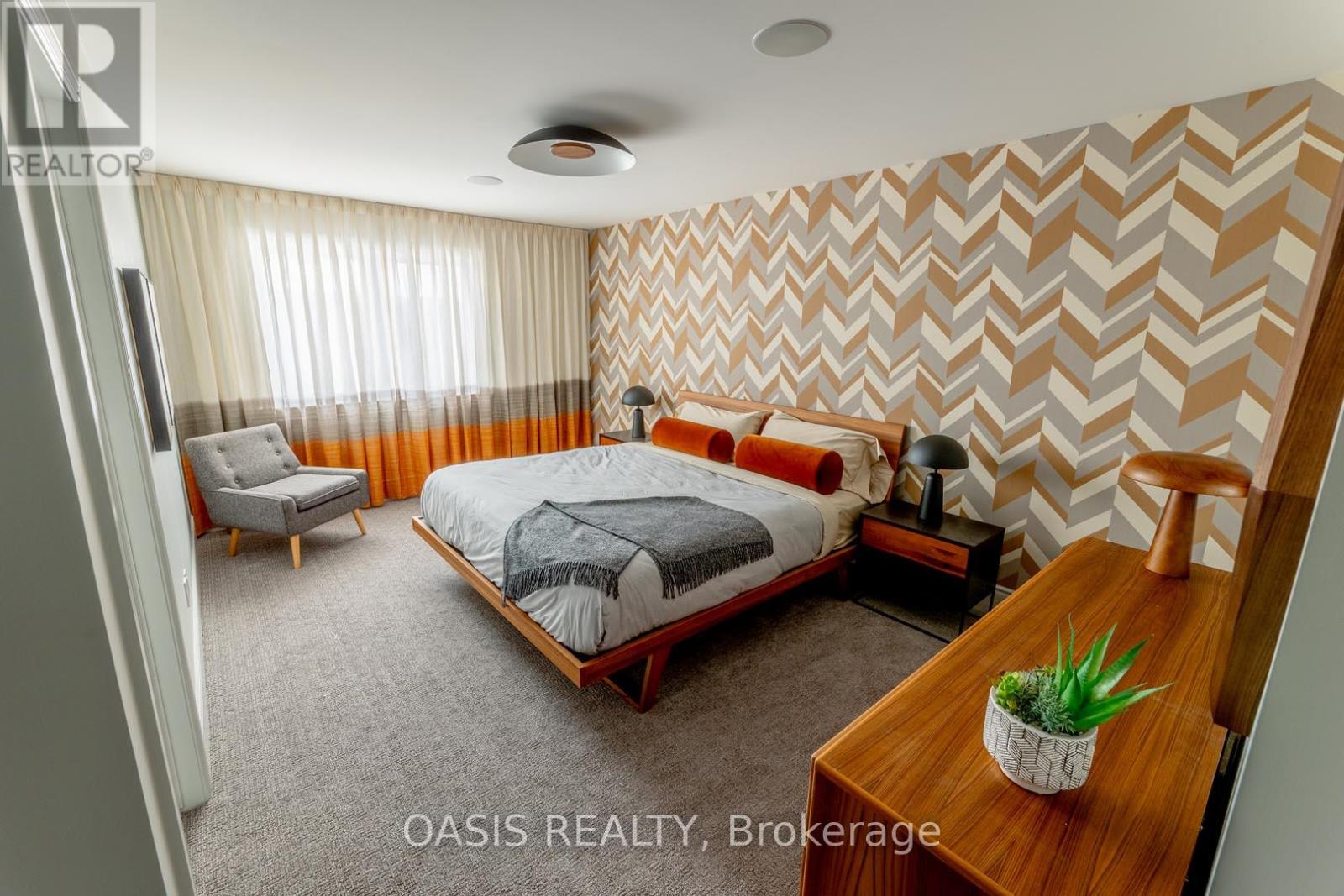 1145 Cope Drive, Ottawa, Ontario  K2S 3E9 - Photo 7 - X12525042