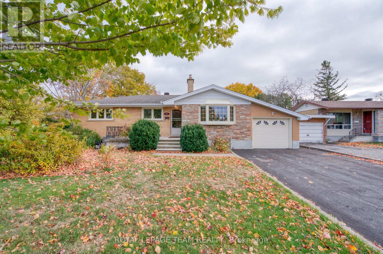 12 OAKVIEW AVENUE, Ottawa, Ontario