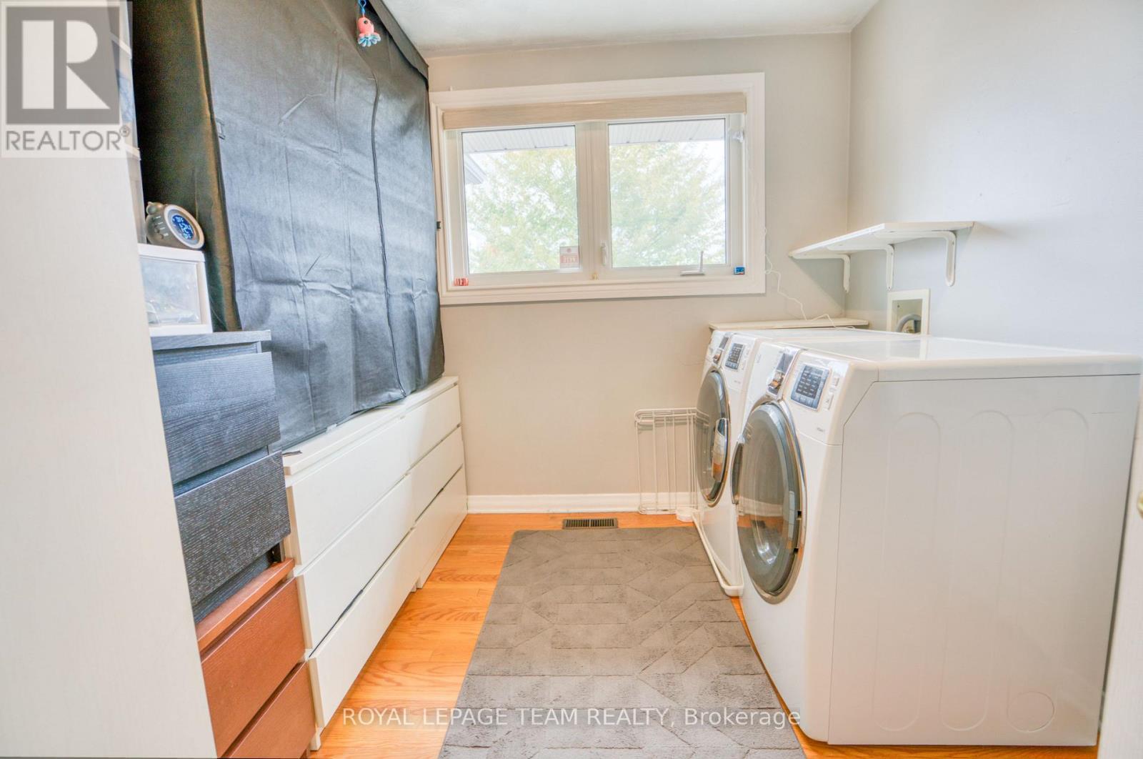 12 Oakview Avenue, Ottawa, Ontario  K2G 3A1 - Photo 23 - X12525058