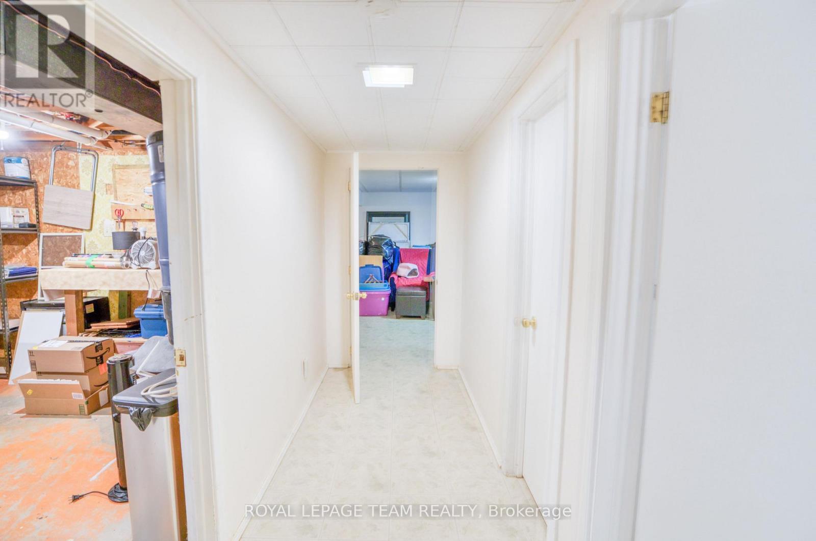 12 Oakview Avenue, Ottawa, Ontario  K2G 3A1 - Photo 30 - X12525058