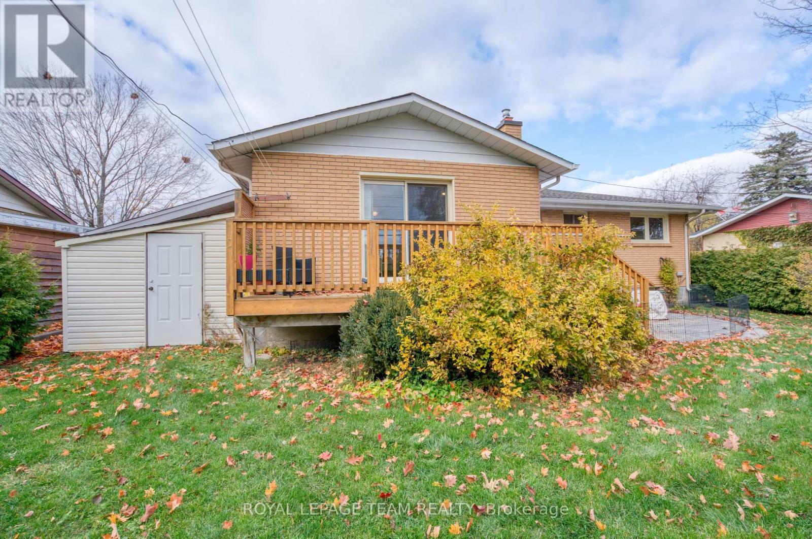 12 Oakview Avenue, Ottawa, Ontario  K2G 3A1 - Photo 36 - X12525058