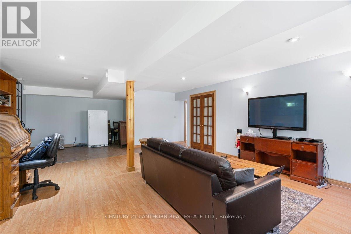 1207 Shannon Road, Prince Edward County, Ontario K0K 2T0 - Photo 17 - X12320117