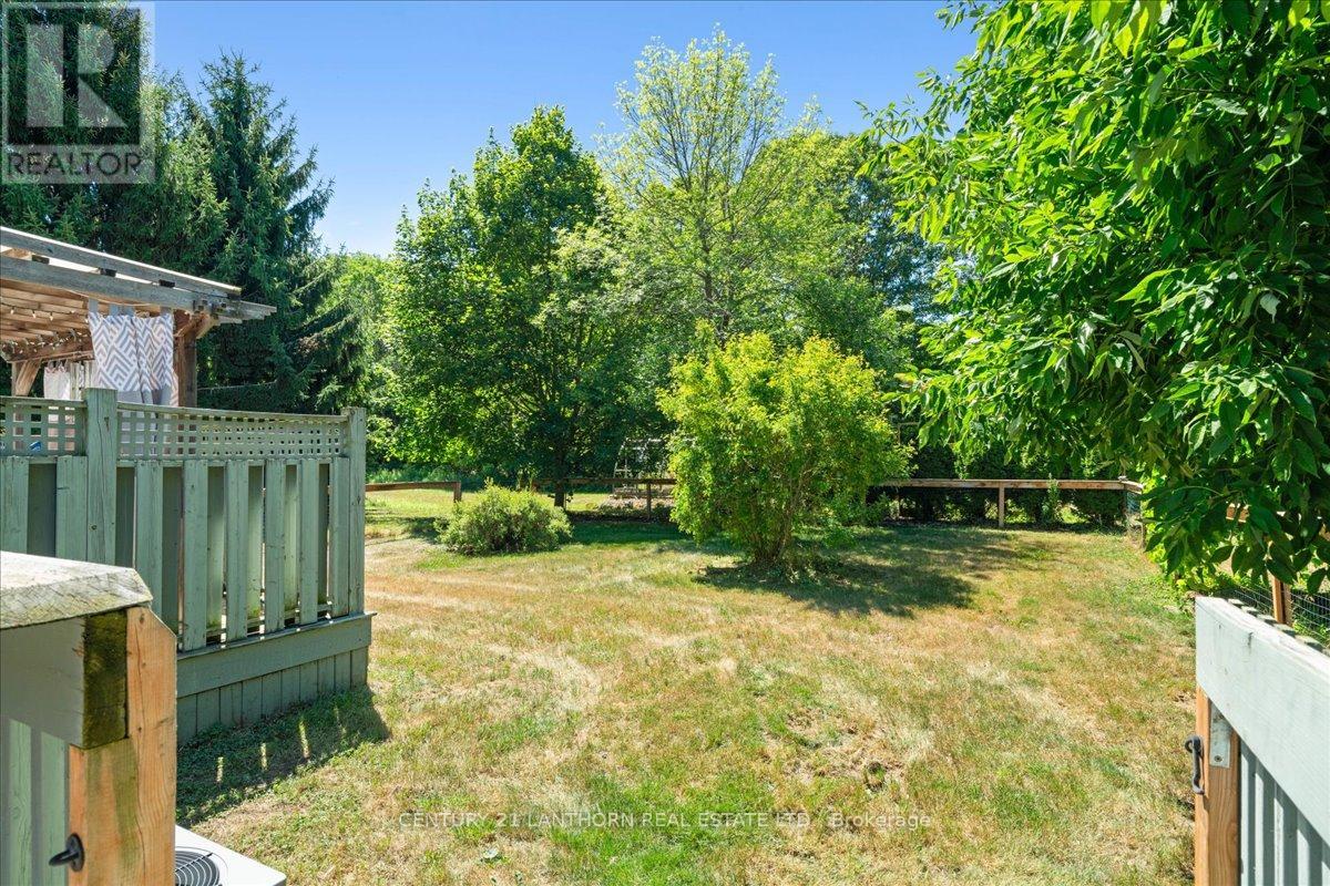 1207 Shannon Road, Prince Edward County, Ontario K0K 2T0 - Photo 33 - X12320117