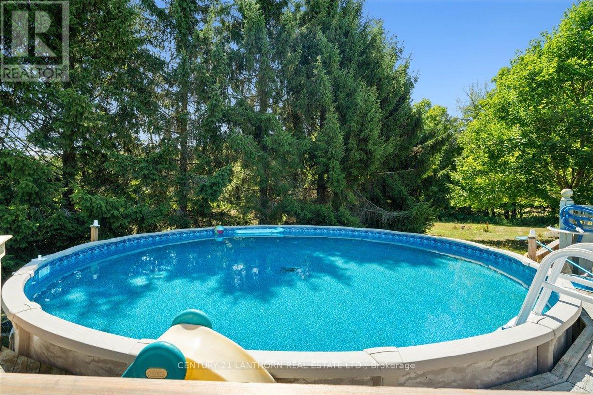 1207 Shannon Road, Prince Edward County, Ontario K0K 2T0 - Photo 34 - X12320117