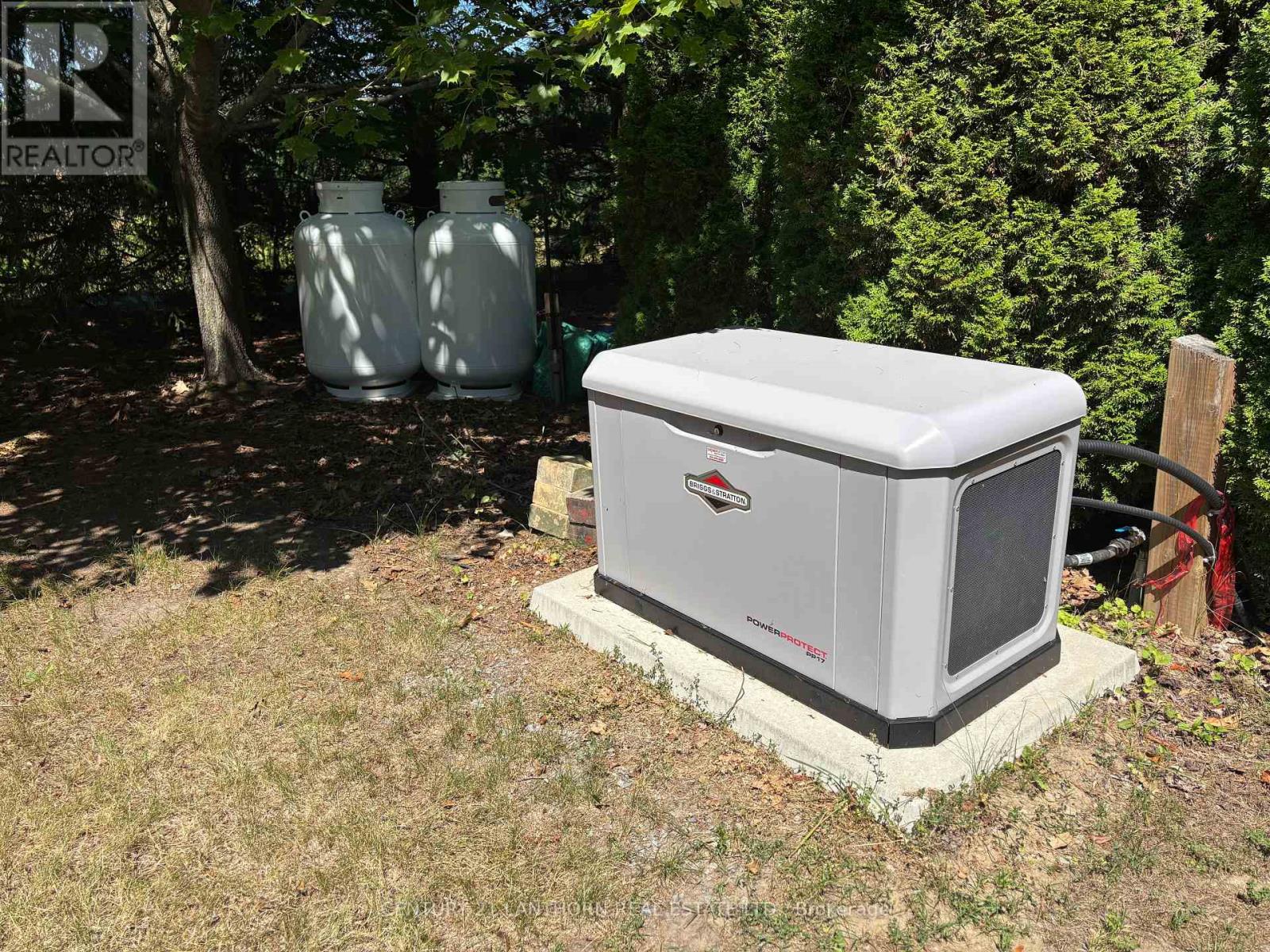 1207 Shannon Road, Prince Edward County, Ontario K0K 2T0 - Photo 41 - X12320117