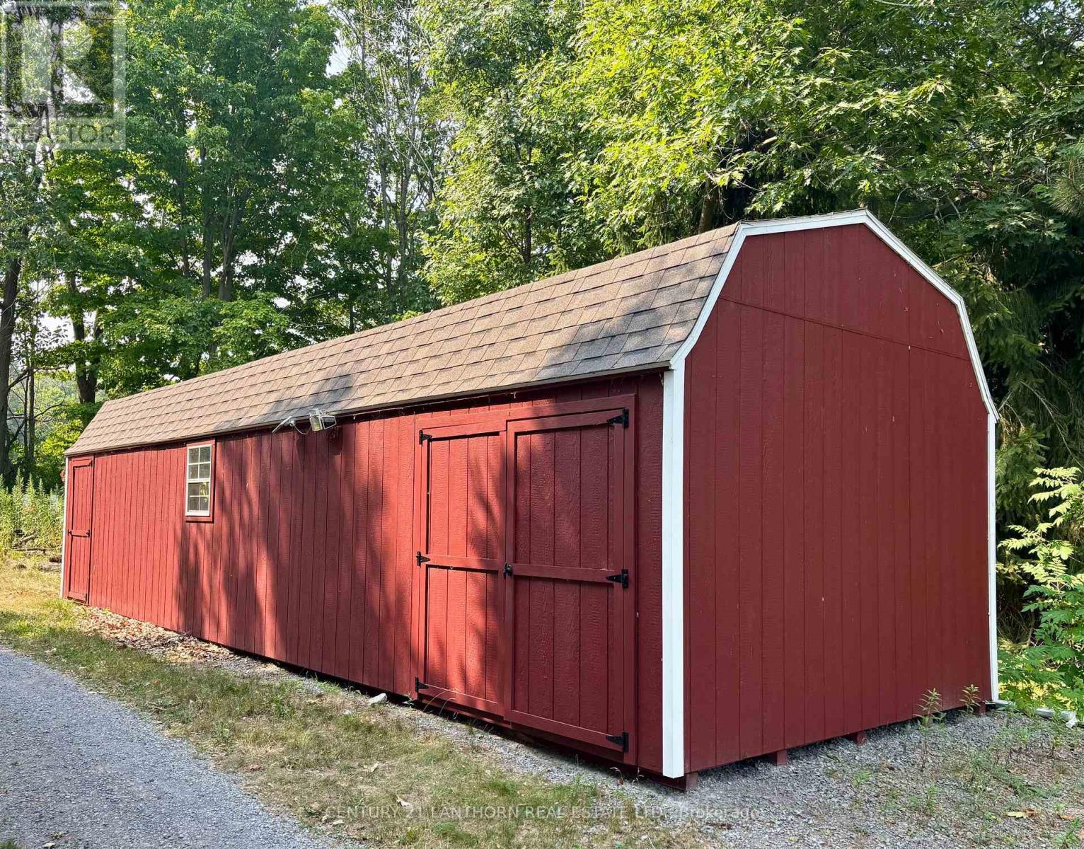 1207 Shannon Road, Prince Edward County, Ontario K0K 2T0 - Photo 42 - X12320117