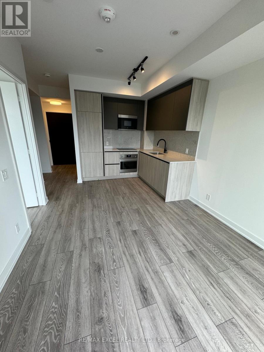 1519 - 108 Peter Street, Toronto, Ontario  M5V 0W2 - Photo 2 - C12525018