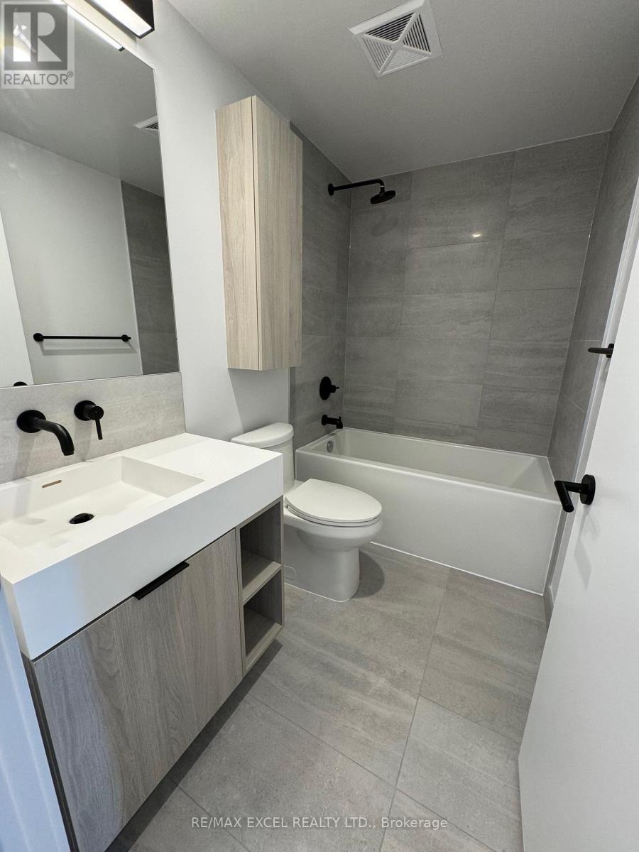 1519 - 108 Peter Street, Toronto, Ontario  M5V 0W2 - Photo 8 - C12525018