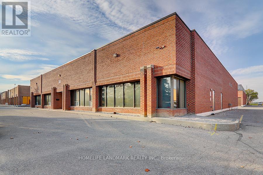 34 Riviera Drive, Markham, Ontario  L3R 5M1 - Photo 2 - N12525002