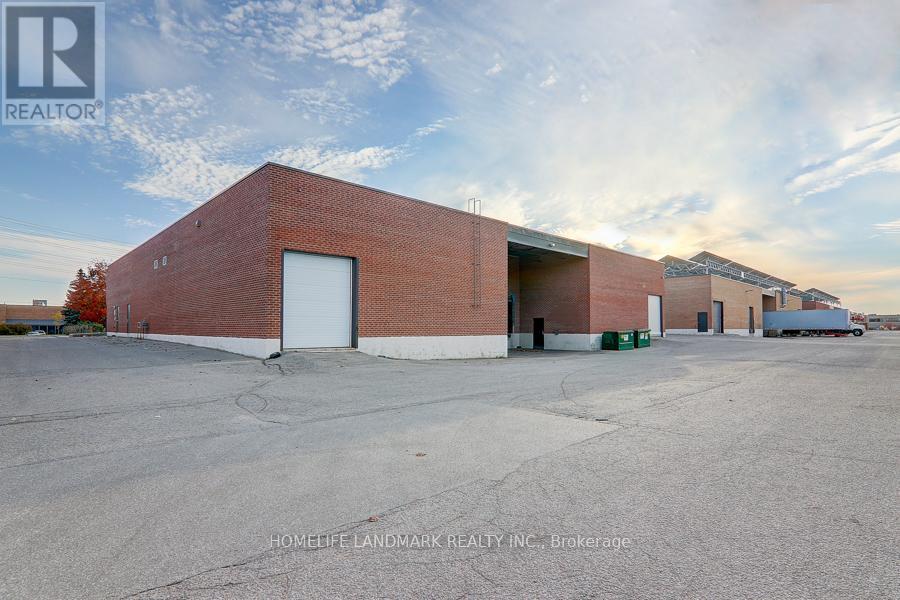 34 Riviera Drive, Markham, Ontario  L3R 5M1 - Photo 6 - N12525002