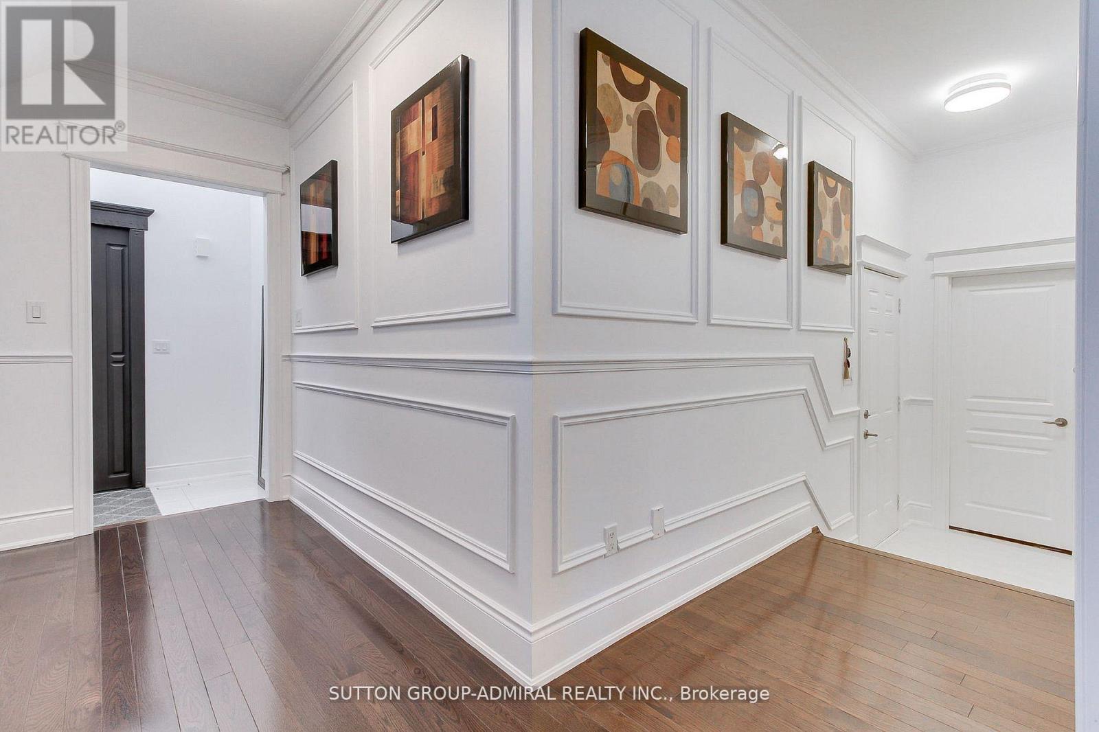 8 Aegis Drive, Vaughan, Ontario  L6A 4M6 - Photo 9 - N12525012