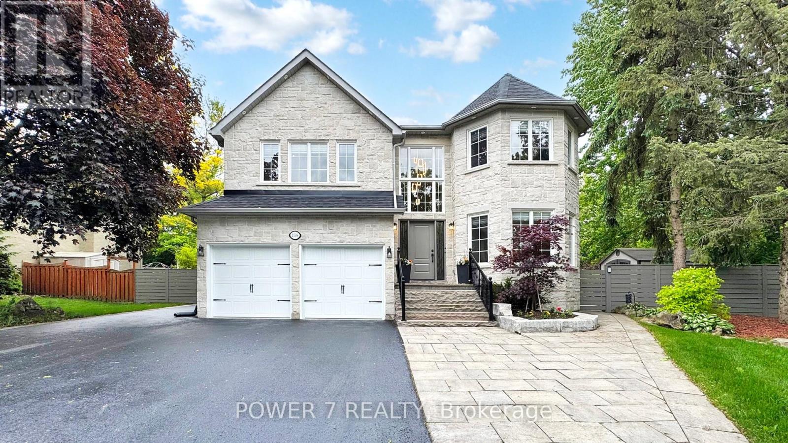 1098 Secretariate Road, Newmarket, Ontario  L3X 1M3 - Photo 2 - N12525022