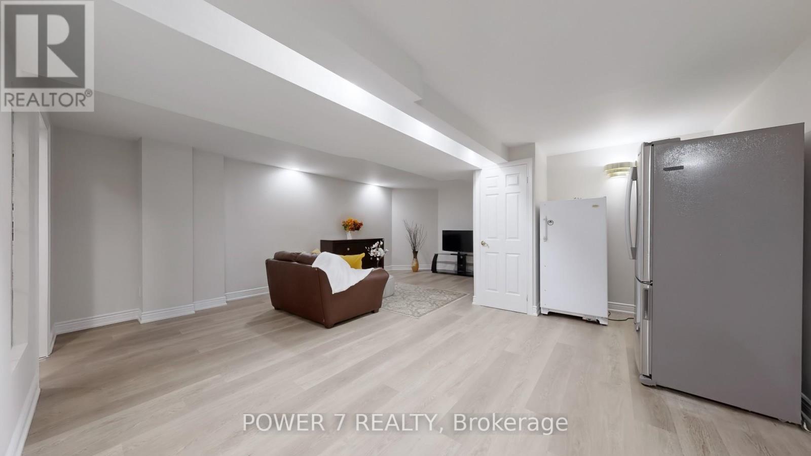 1098 Secretariate Road, Newmarket, Ontario  L3X 1M3 - Photo 36 - N12525022