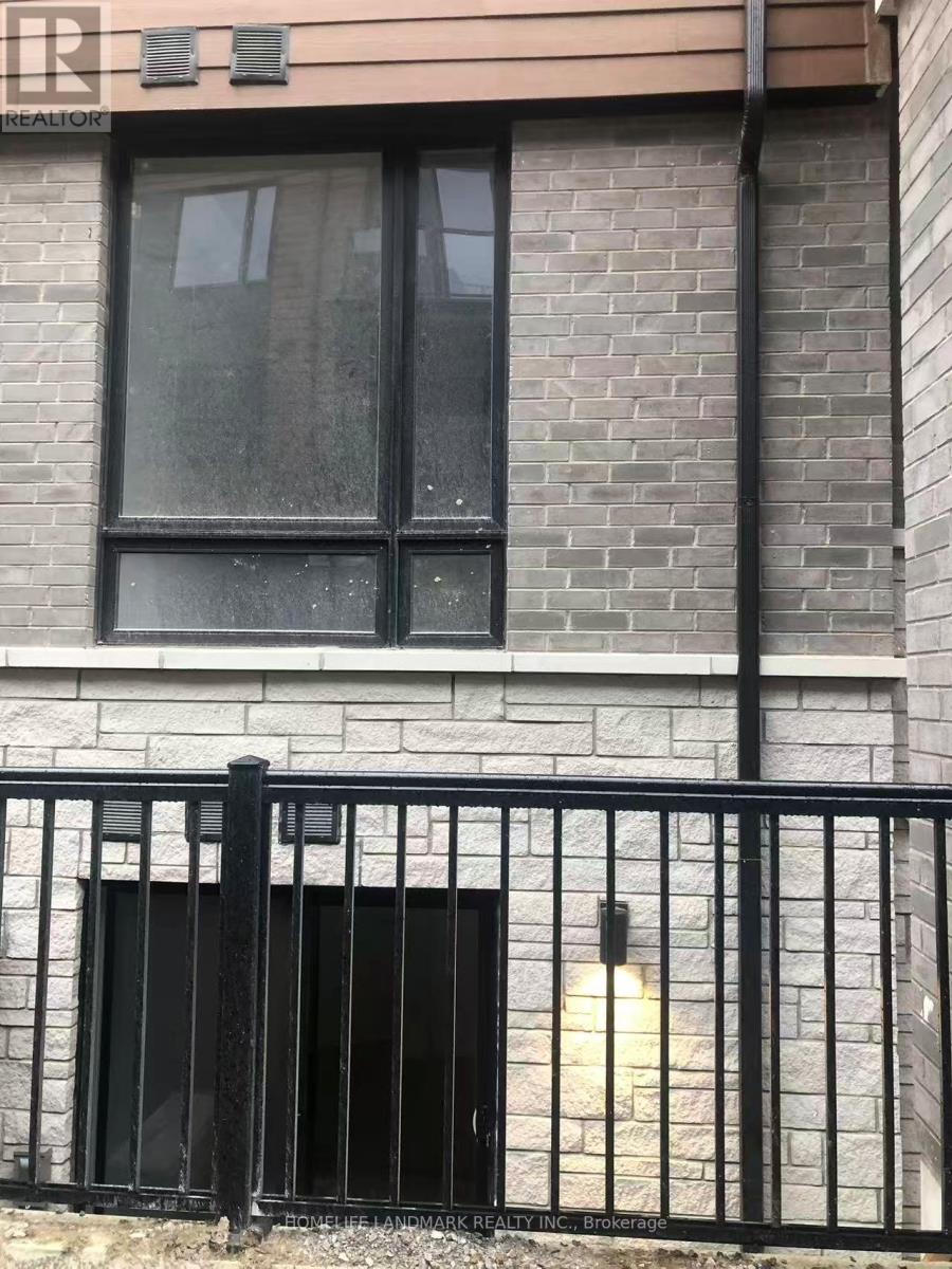 113 Marydale Avenue, Markham, Ontario  L3S 3J8 - Photo 10 - N12525024