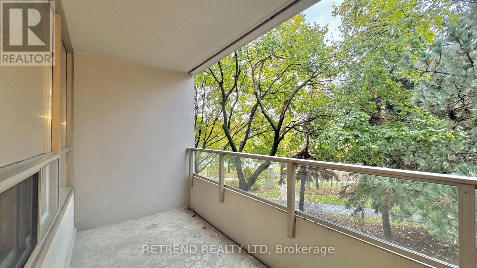 11 Townsgate Drive, Vaughan, Ontario  L4J 8G4 - Photo 14 - N12525038