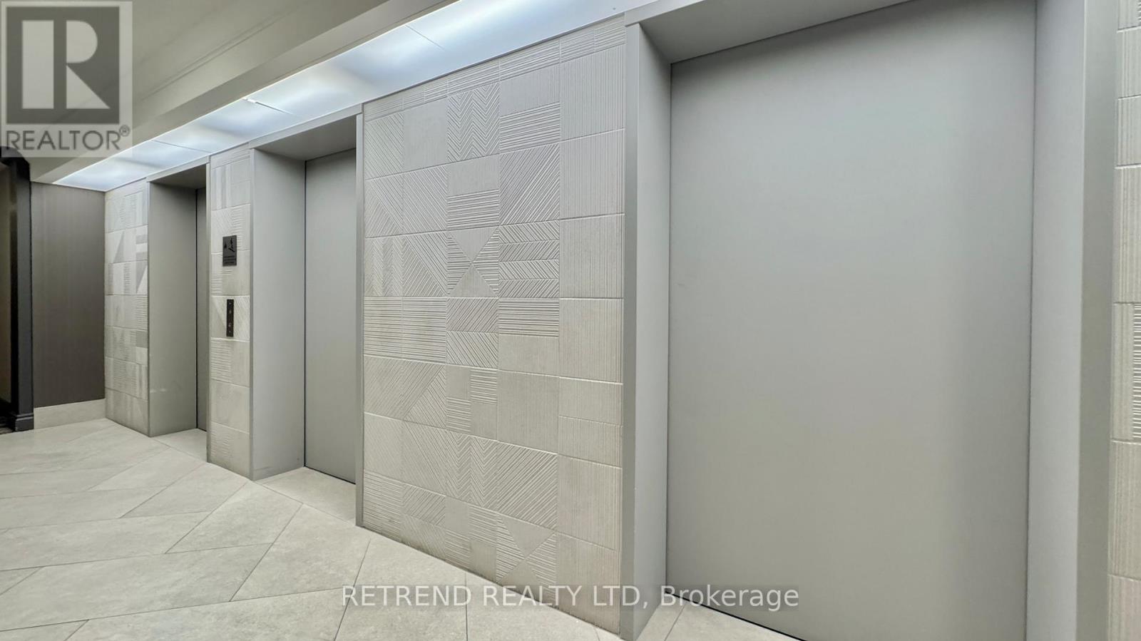 11 Townsgate Drive, Vaughan, Ontario  L4J 8G4 - Photo 16 - N12525038