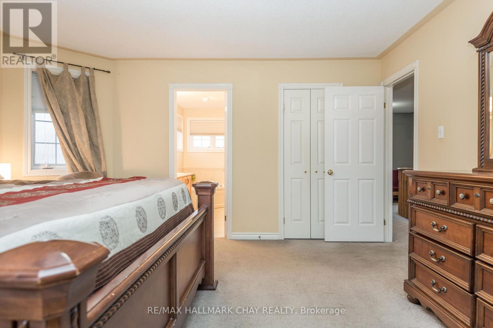 188 Pringle Drive, Barrie, Ontario  L4N 0P7 - Photo 11 - S12525032