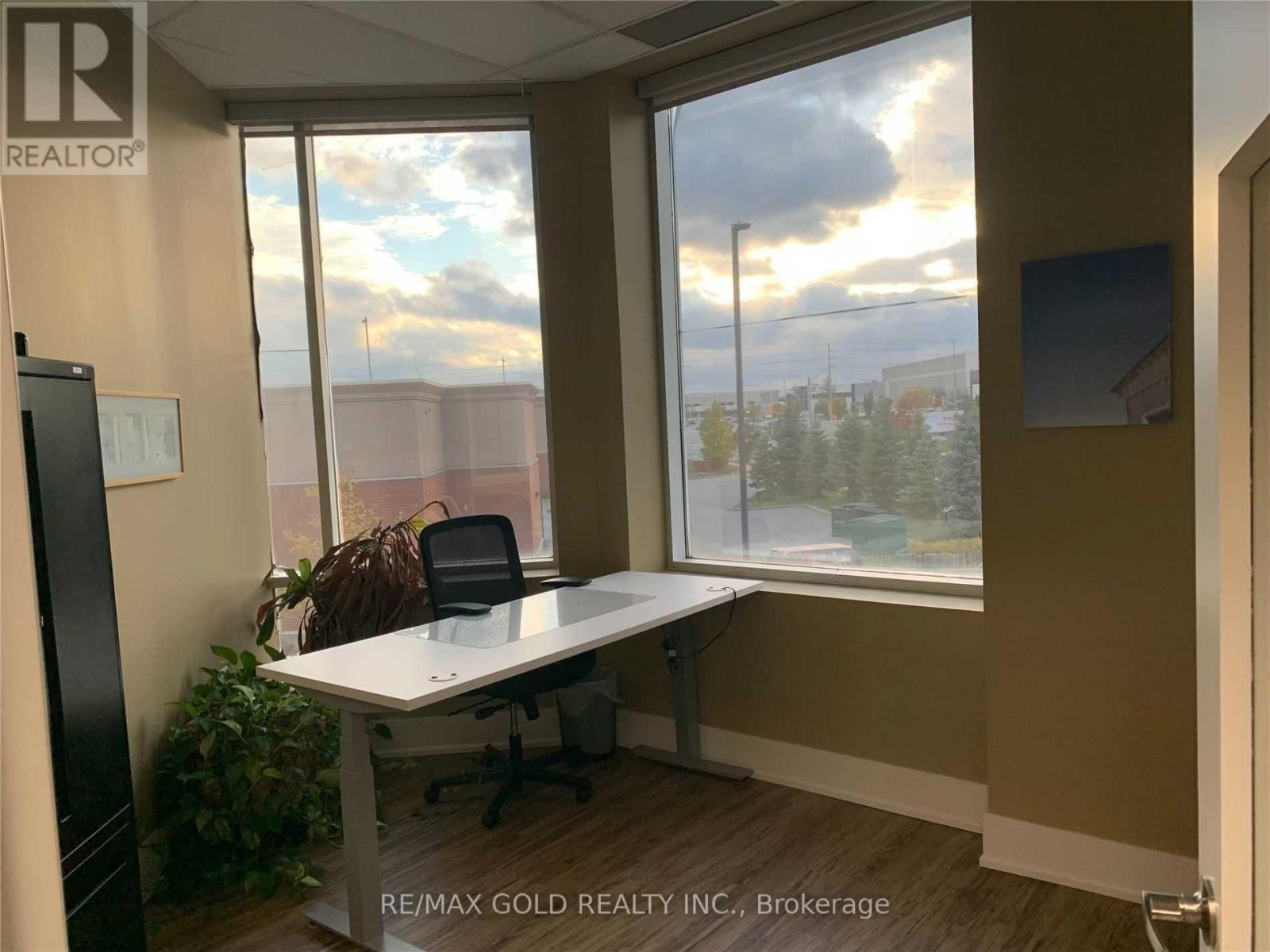 251 - 80 Maritime Ontario Boulevard, Brampton, Ontario  L6S 0E7 - Photo 5 - W12525050