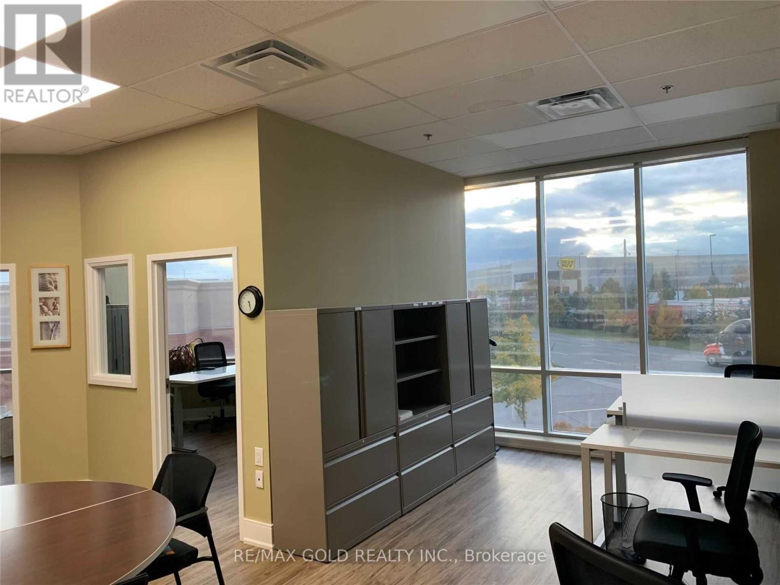 251 - 80 Maritime Ontario Boulevard, Brampton, Ontario  L6S 0E7 - Photo 7 - W12525050