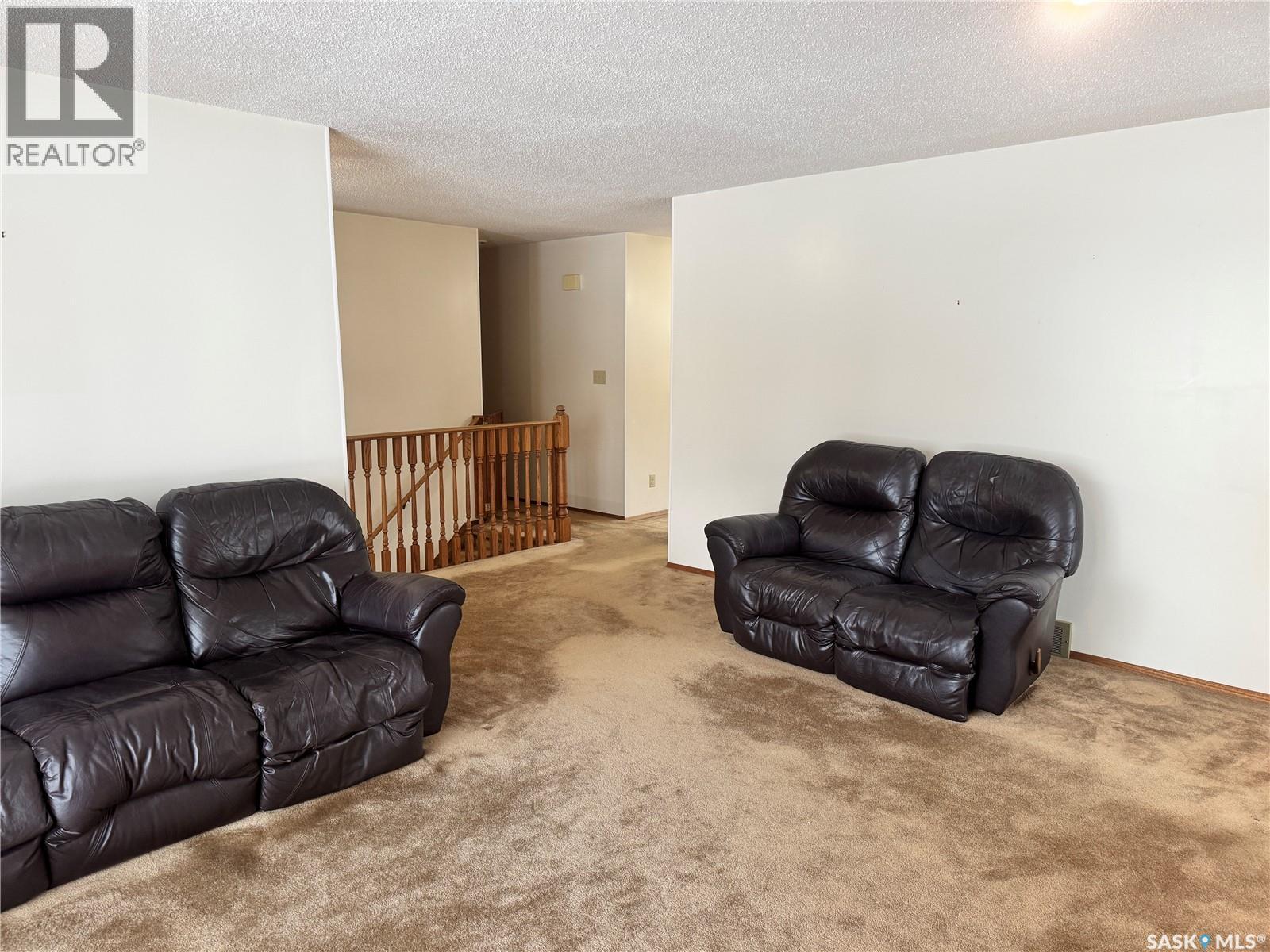 742 Wollaston Court, Saskatoon, Saskatchewan  S7J 4E5 - Photo 10 - SK023704