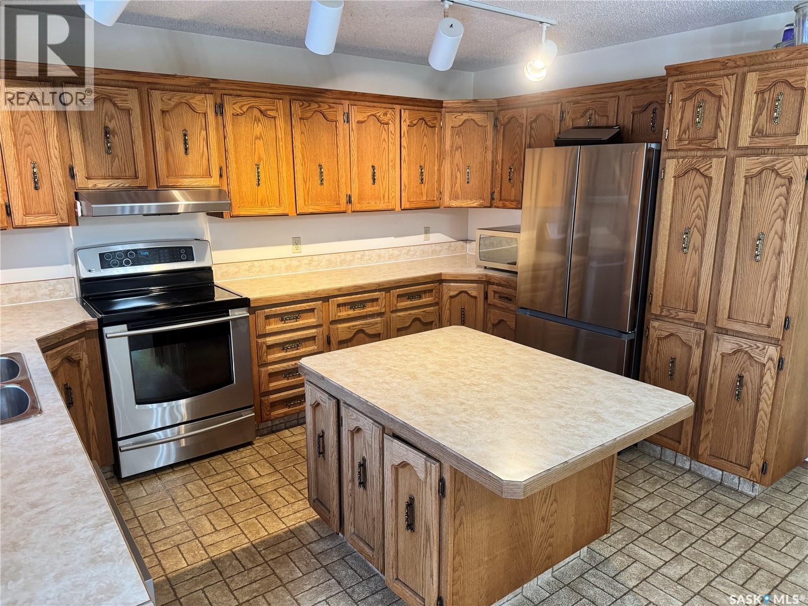 742 Wollaston Court, Saskatoon, Saskatchewan  S7J 4E5 - Photo 15 - SK023704