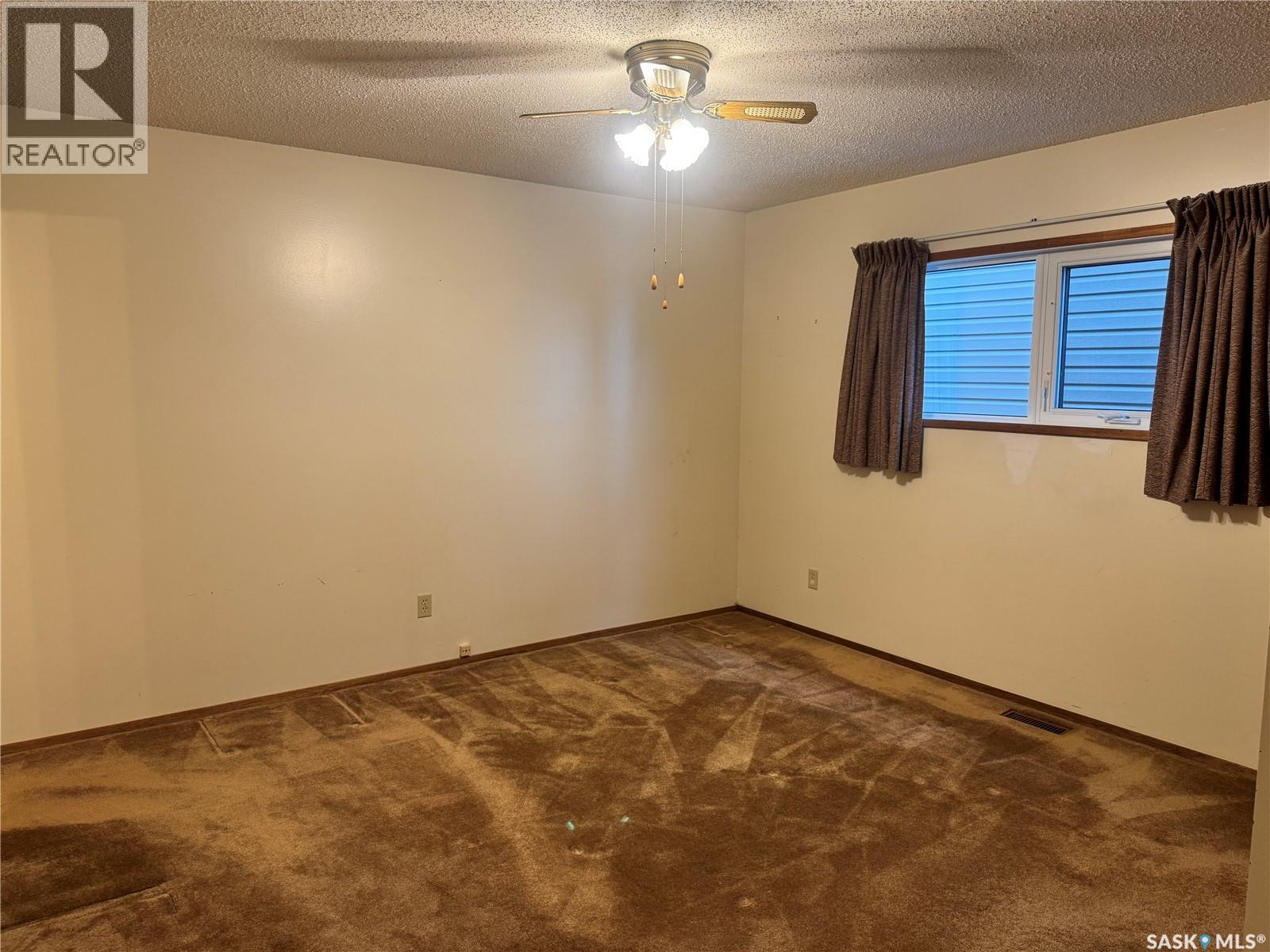 742 Wollaston Court, Saskatoon, Saskatchewan  S7J 4E5 - Photo 24 - SK023704