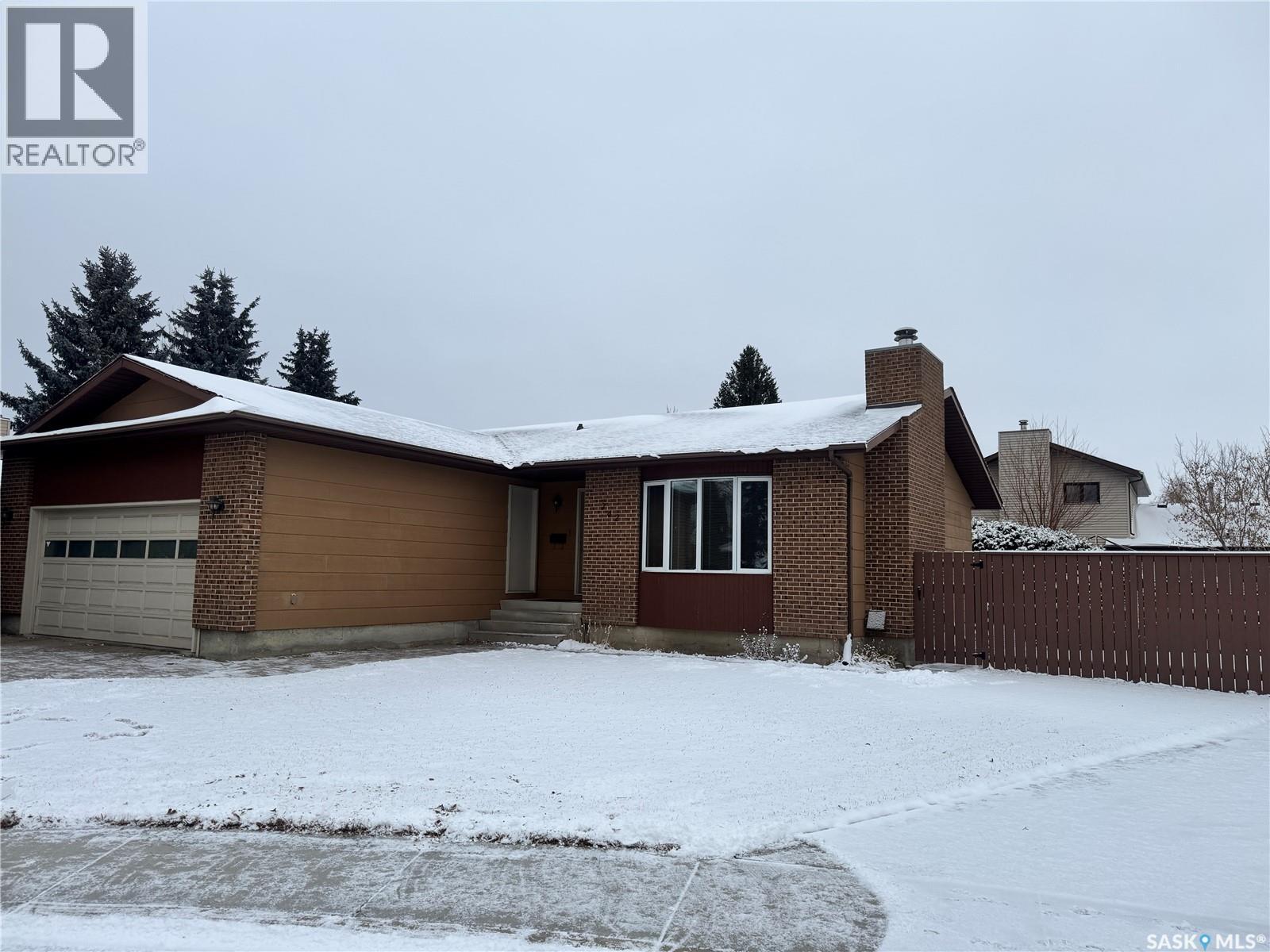 742 Wollaston Court, Saskatoon, Saskatchewan  S7J 4E5 - Photo 3 - SK023704